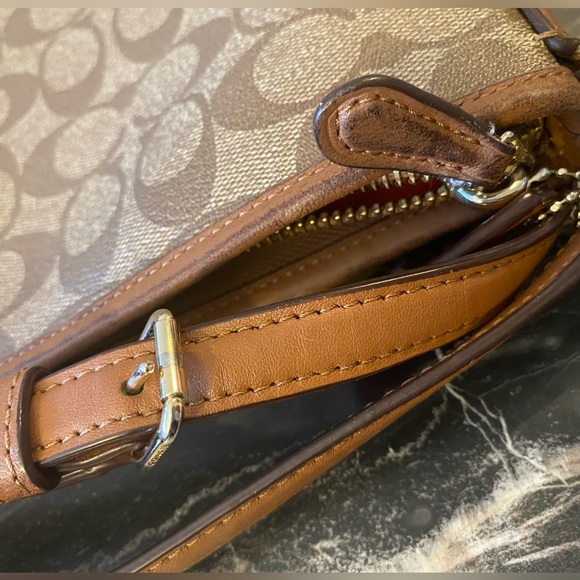 Coach Brown Signature Coated Canvas Varsity Stripe File Messenger Bag - Picture 10 of 14